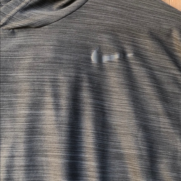 Nike dry fit hoodie - Picture 2 of 3